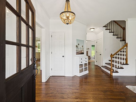 5th image of 1420 Mayberry Ln