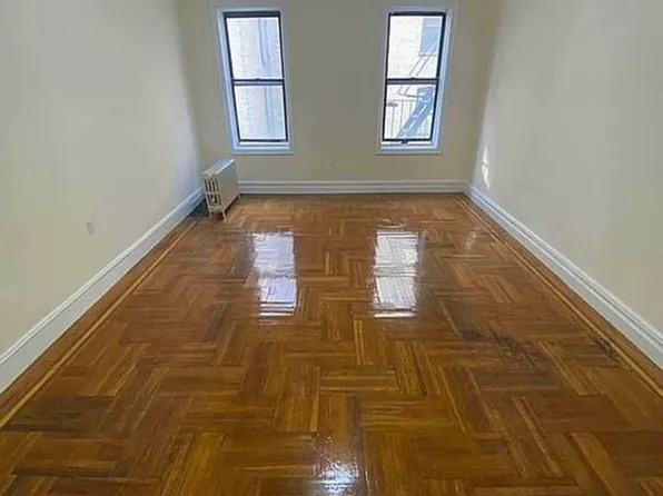 2157 Wallace Avenue image 5 of 11