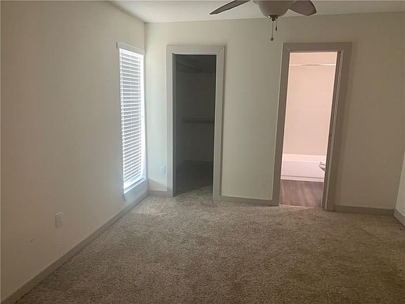 3rd image of 2106 Bennett Ave APT 205