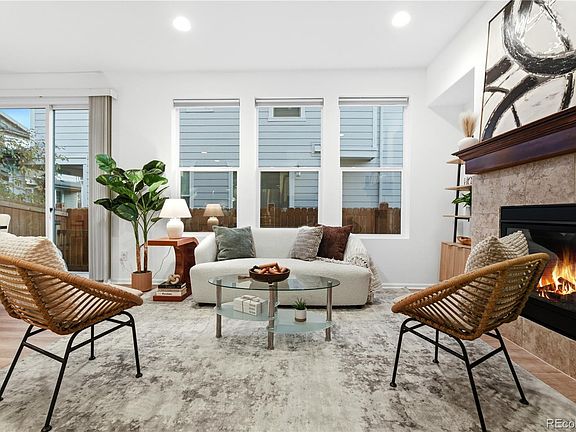 5th image of 1527 S Dallas Circle