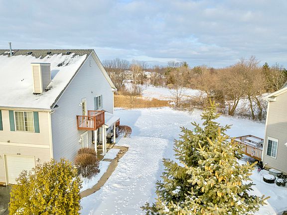 4th image of 1070 Castleshire Dr #1070