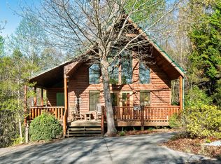 1810 Skyhawk Ln, Sevierville, TN 37876