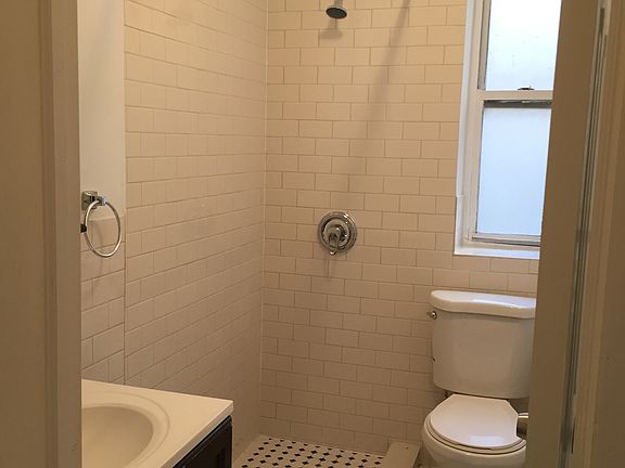 3rd image of 615 W 184th St APT 4J