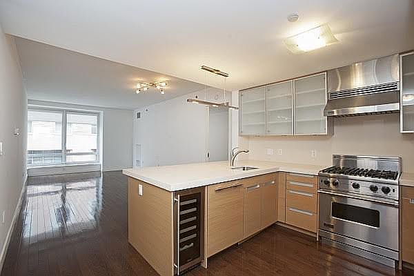 1st image of 462 W 58th St APT 5D