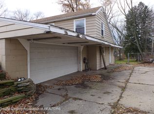 1137 N Waverly Rd, Lansing, MI 48917