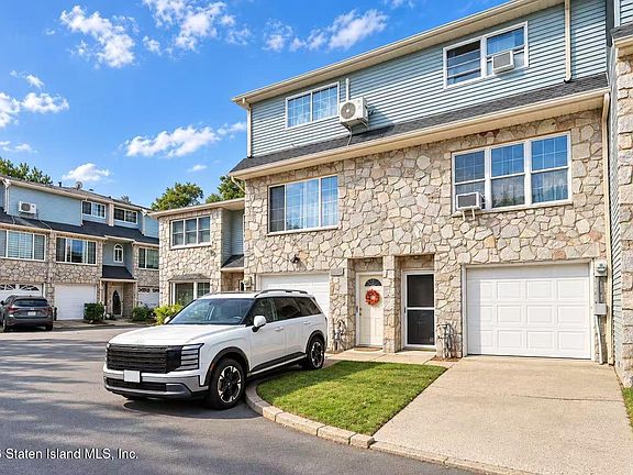 2nd image of 16 Temple Ct