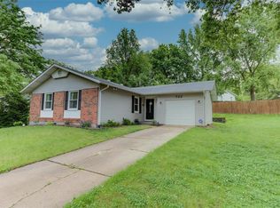 722 Millwood Dr, Saint Peters, MO 63376