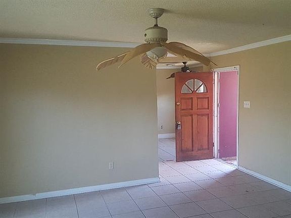 4th image of 201 Coretta Dr
