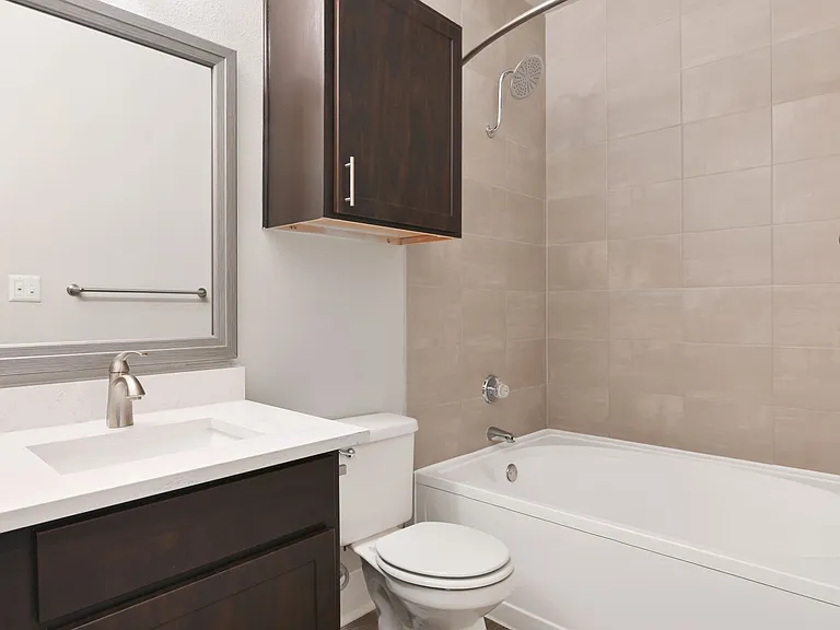 Carrara at Cole — Photo 25