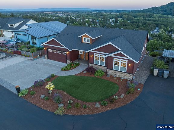 2nd image of 506 Fawn Ln