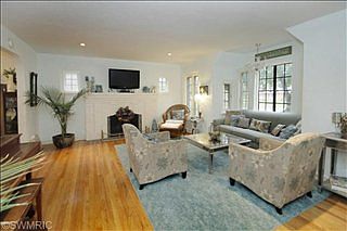 4th image of 127 Eastway Pl