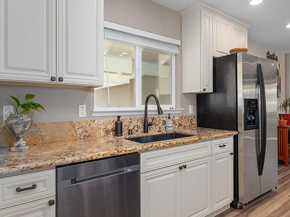 5th image of 6631 Flamingo Way