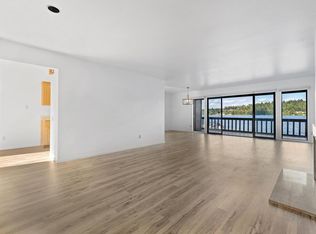 17408 NE 40th Pl, Redmond, WA 98052