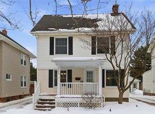 2063 Chesterland Ave, Lakewood, OH