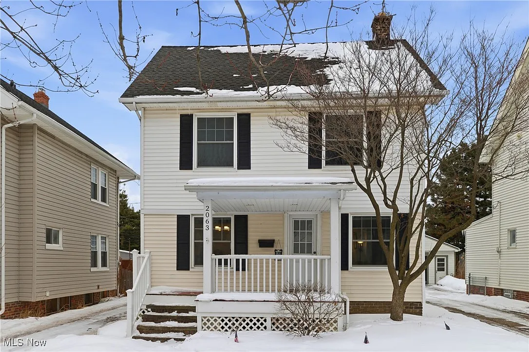 2063 Chesterland Ave photo 1