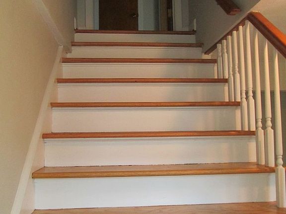 5th image of 5929 Glenhaven Cres