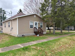 533 Mill St, White Lake, WI 54491