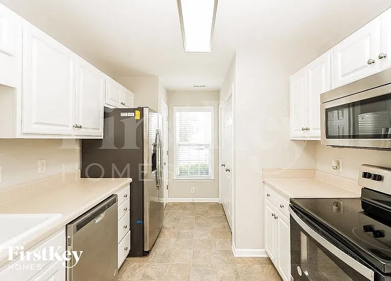 882 Eli Moore Ct — Photo 5