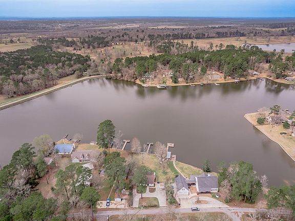 4th image of 202 Sunset Lake Rd