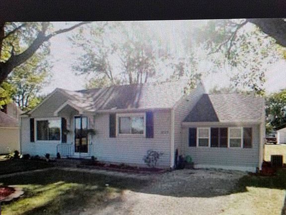 3rd image of 1020 Jackson St