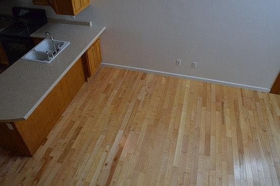 4th image of 504 W Wall St