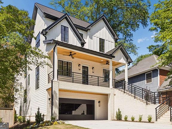 2nd image of 1385 Sylvan Cir NE