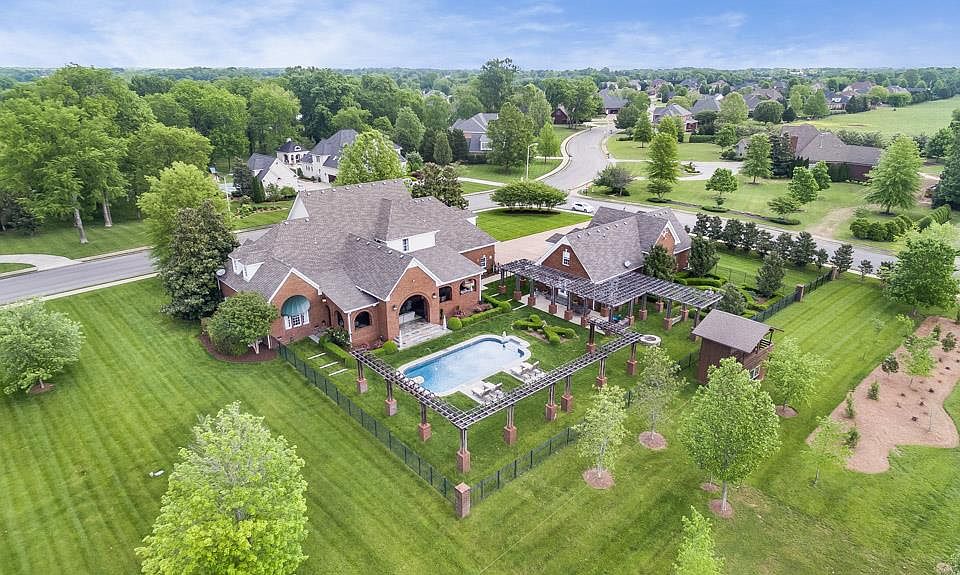 1st image of 2265 Oakleigh Dr