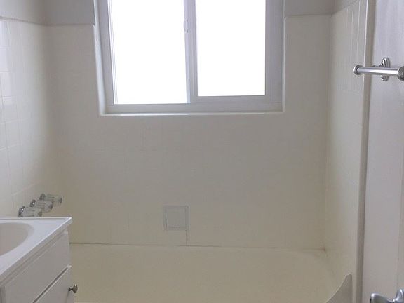 5th image of 1465 Grand Ave APT 10