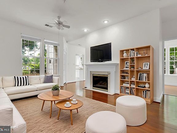 4th image of 9801 Feathertree Ter APT 1