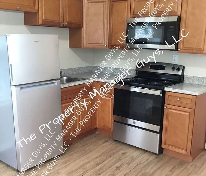 119 S Grove St #A — Photo 10