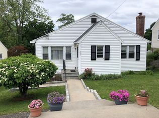 207 Endicott Ave, Elmsford, NY 10523