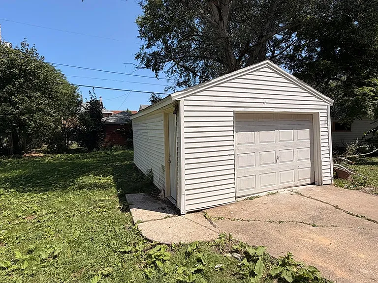 4516 N 44th St — Photo 10