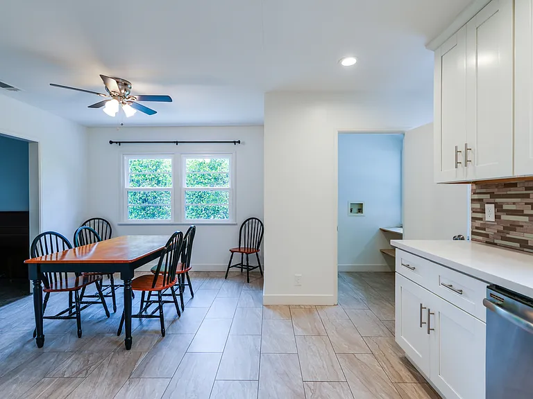 1215 Meadowbrook Rd — Photo 11