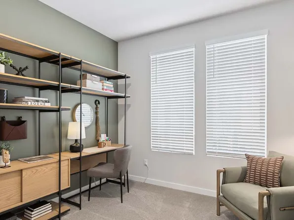 16202 Manor Way #F03-123, Lynnwood, WA 98087