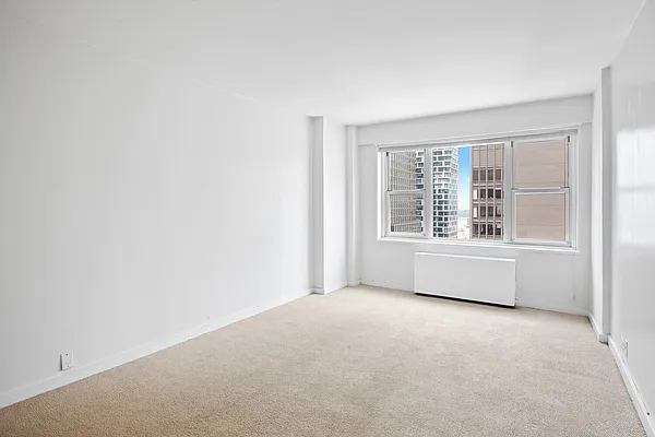 Rented by Nest Seekers International | media 12