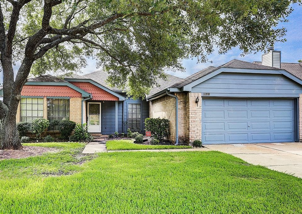 1st image of 2511 Castle Pl