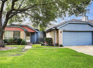 2511 Castle Pl, Stafford, TX 77477