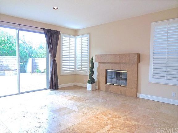 4th image of 24791 Hendon St