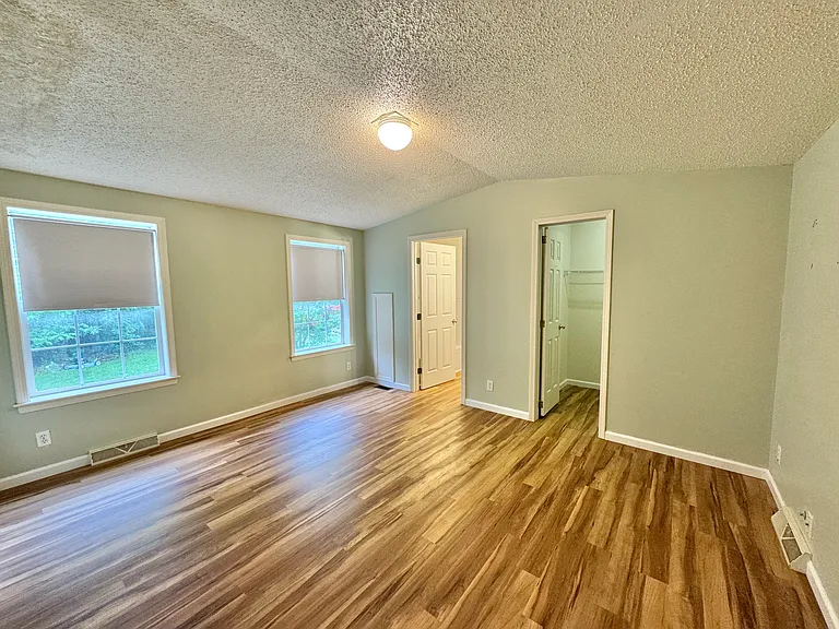 174 Airport Rd — Photo 10