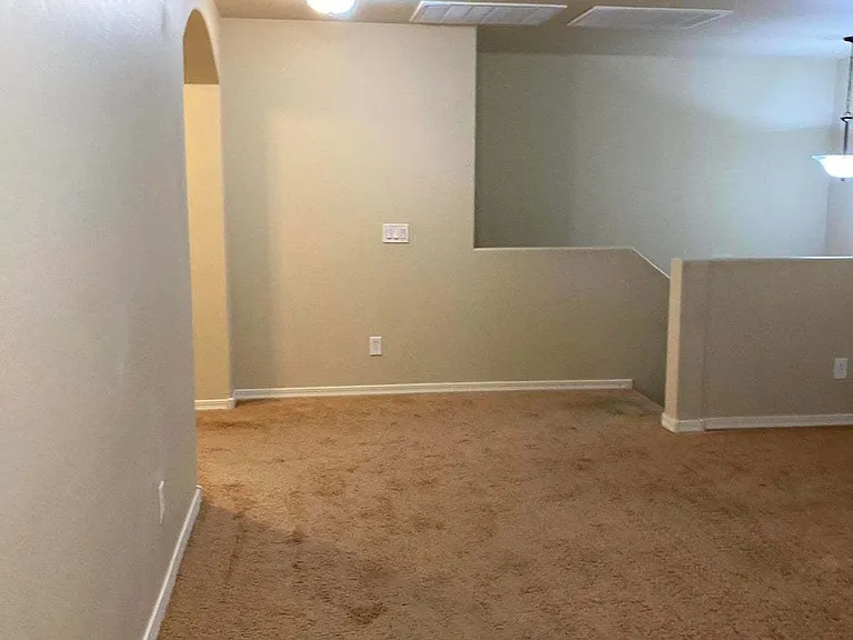 957 S Wallrade Ln — Photo 32