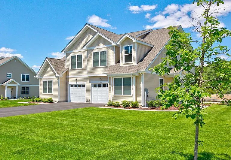 Woodland Green in Bloomfield — Photo 3