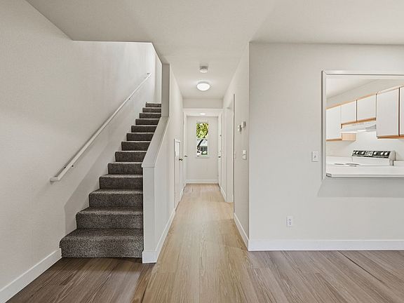 5th image of 1220 Hayes St APT 18