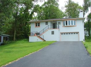 83 Shore Dr, Ogden Dunes, IN 46368
