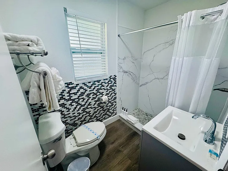 523 72nd Ave — Photo 33