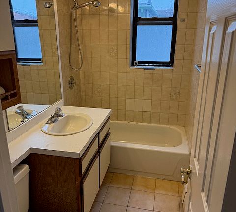 5th image of 1866 Kennedy Blvd #2D
