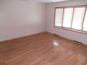 4th image of 251 Carter Ave