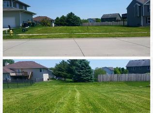 904 8th St, Dallas Center, IA 50063