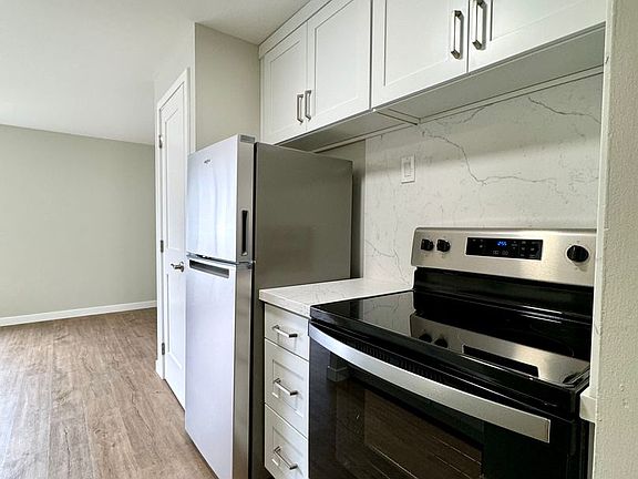 2nd image of 101 Boylston Ave E APT 19