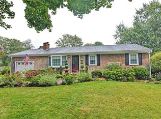 135 Sowams Rd, Barrington, RI 02806