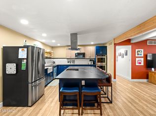 8360 S Taylor Ln, Tucson, AZ 85736